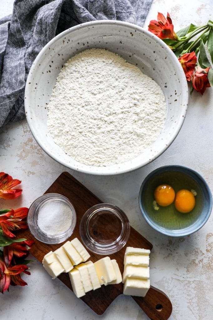 Keto Almond Flour Pie Crust ingredients