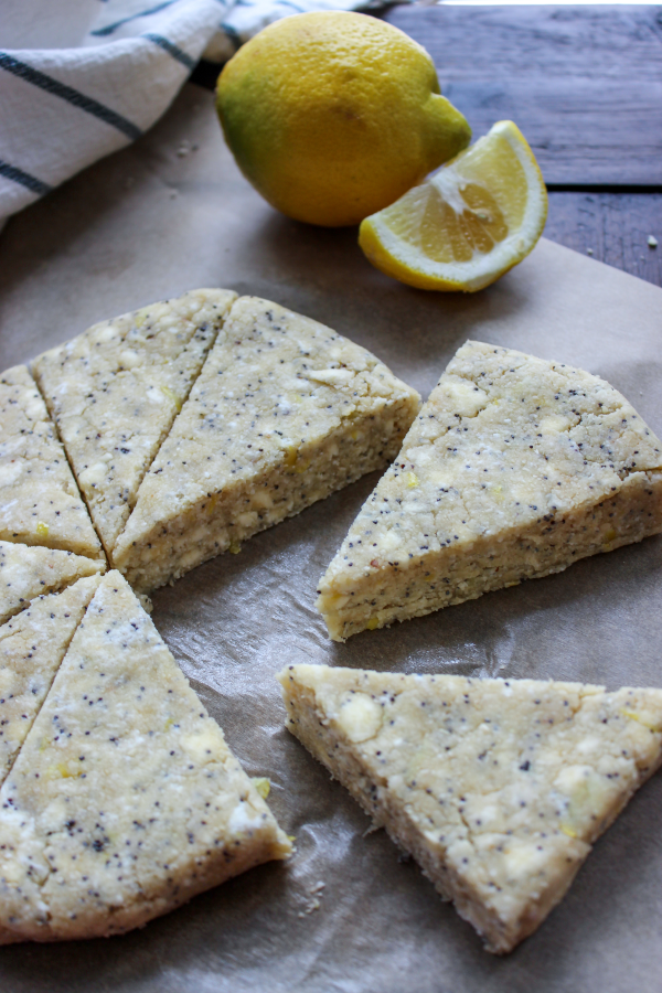 Keto Ricotta Lemon Poppyseed Scones