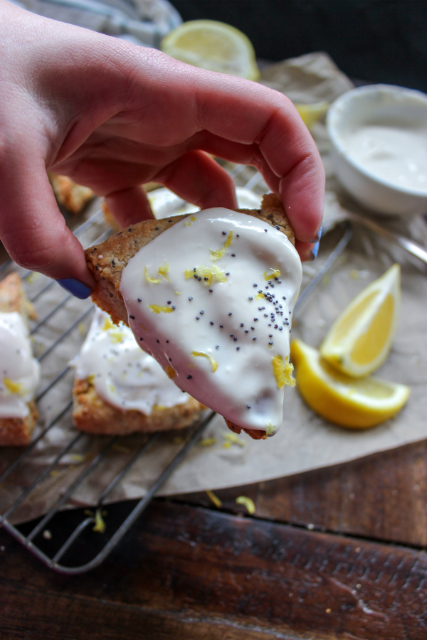 Keto Ricotta Lemon Poppyseed Scones