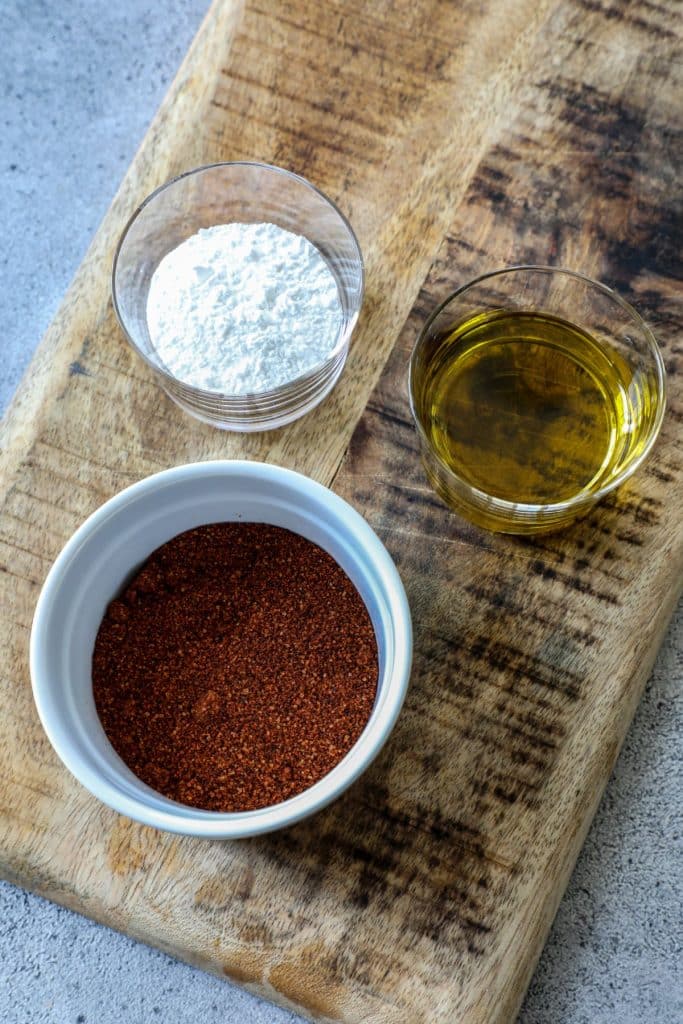 Baking powder used to get crispy chicken quarters 