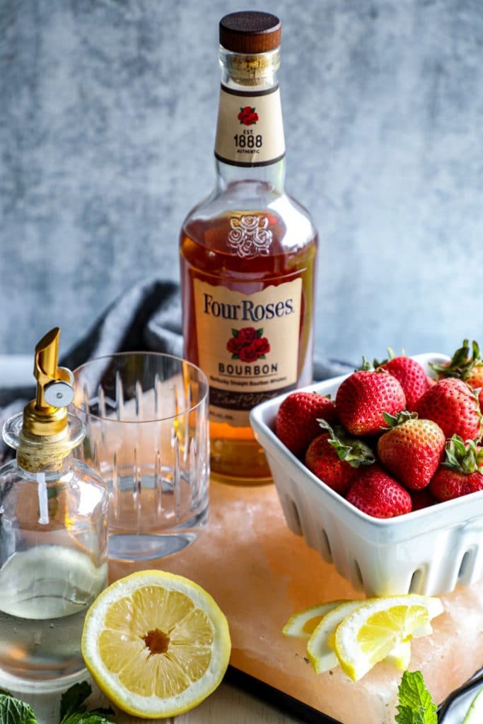 Strawberry Lemonade Keto Whiskey Smash ingredients 