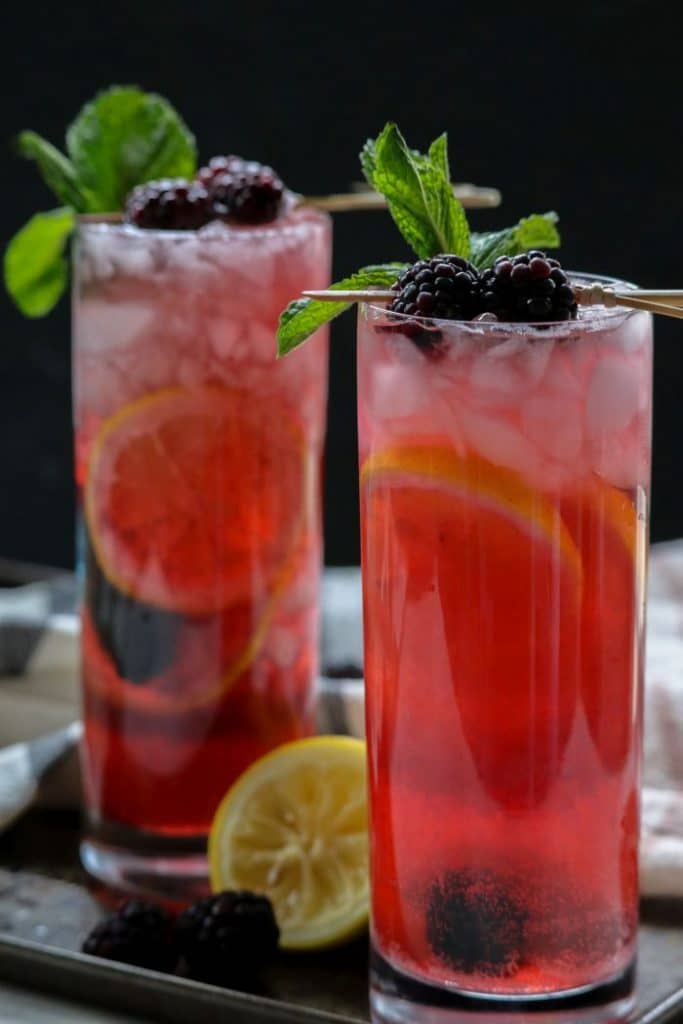 How to Gin Friends and Influence People- A Keto Blackberry Bramble