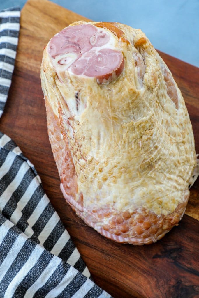 Spiral cut ham on a cutting board 