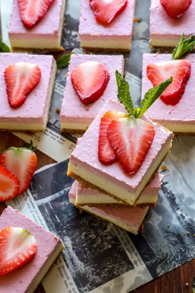 Easy Keto Strawberry Cheesecake Bars