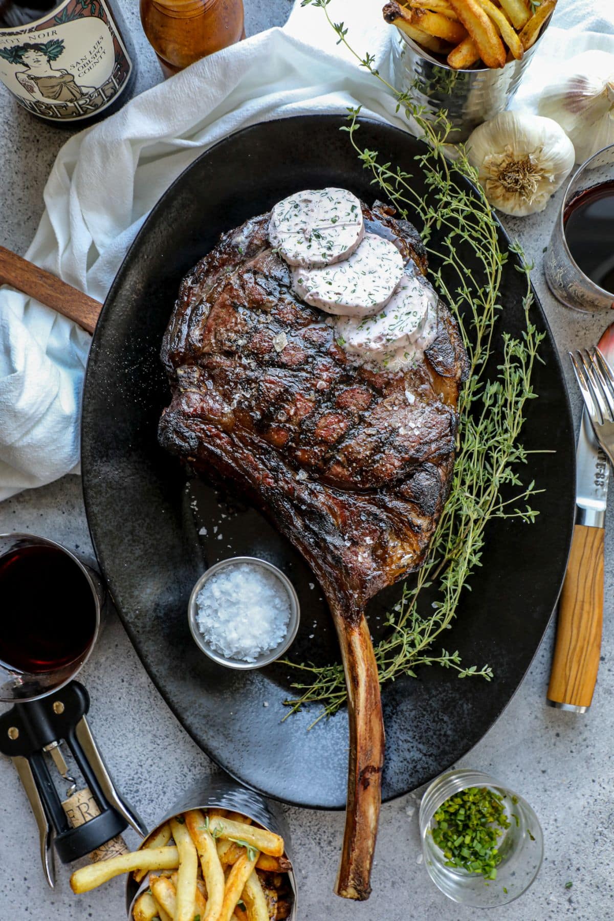 Grilled Tomahawk Steaks: Temperature Tips