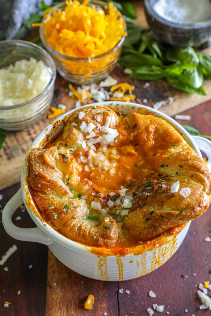 roasted red pepper tomato soup (pot pie version)