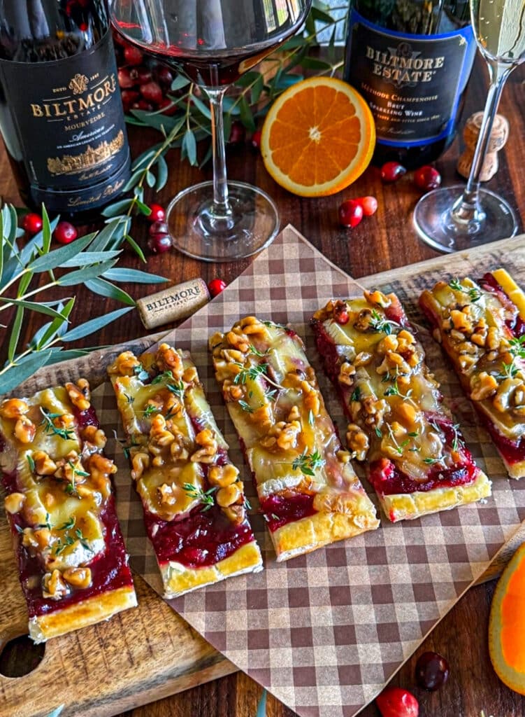 Red Wine Cranberry Brie Flatbread Recipe