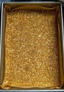 Bake cheesecake crust